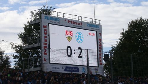 Im GAZi-Stadion auf der Waldau wurde das Stuttgarter Stadt-Derby ausgetragen. | Foto: Pressefoto Baumann Regio TV | Stuttgarter Kickers gewinnen das Derby