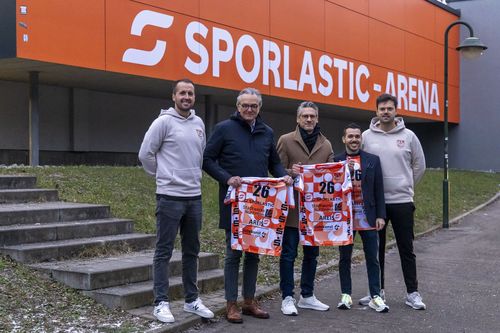 Namensrechte | In Nürtingen gibt es nun die Sporlastic-Arena 