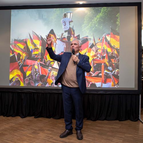 Auszeichnung | GOLDENES RÖSSLE für Herbert Rudel