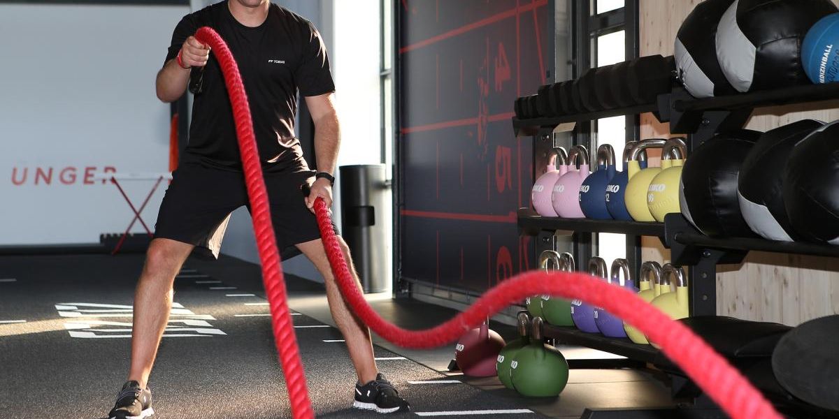 Tobias Unger in seinem Fitnessstudio. | Foto: Pressefoto Baumann