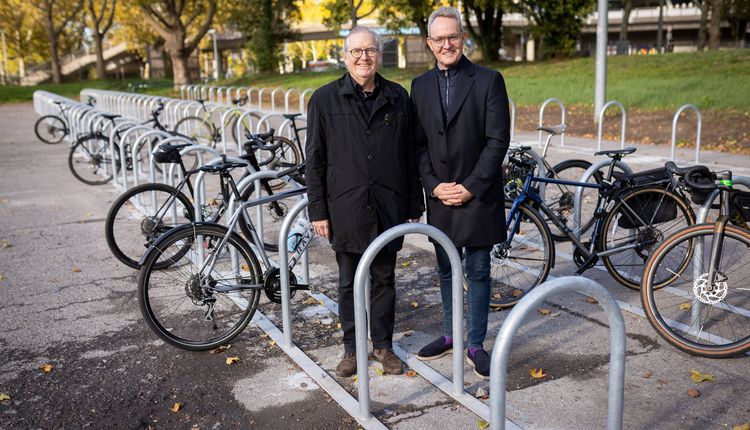Stuttgart | Neue Fahrradabstellanlage beim Stadion