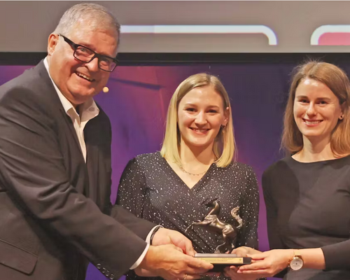 Auszeichnung | GOLDENES RÖSSLE für Kunstrad-Duo