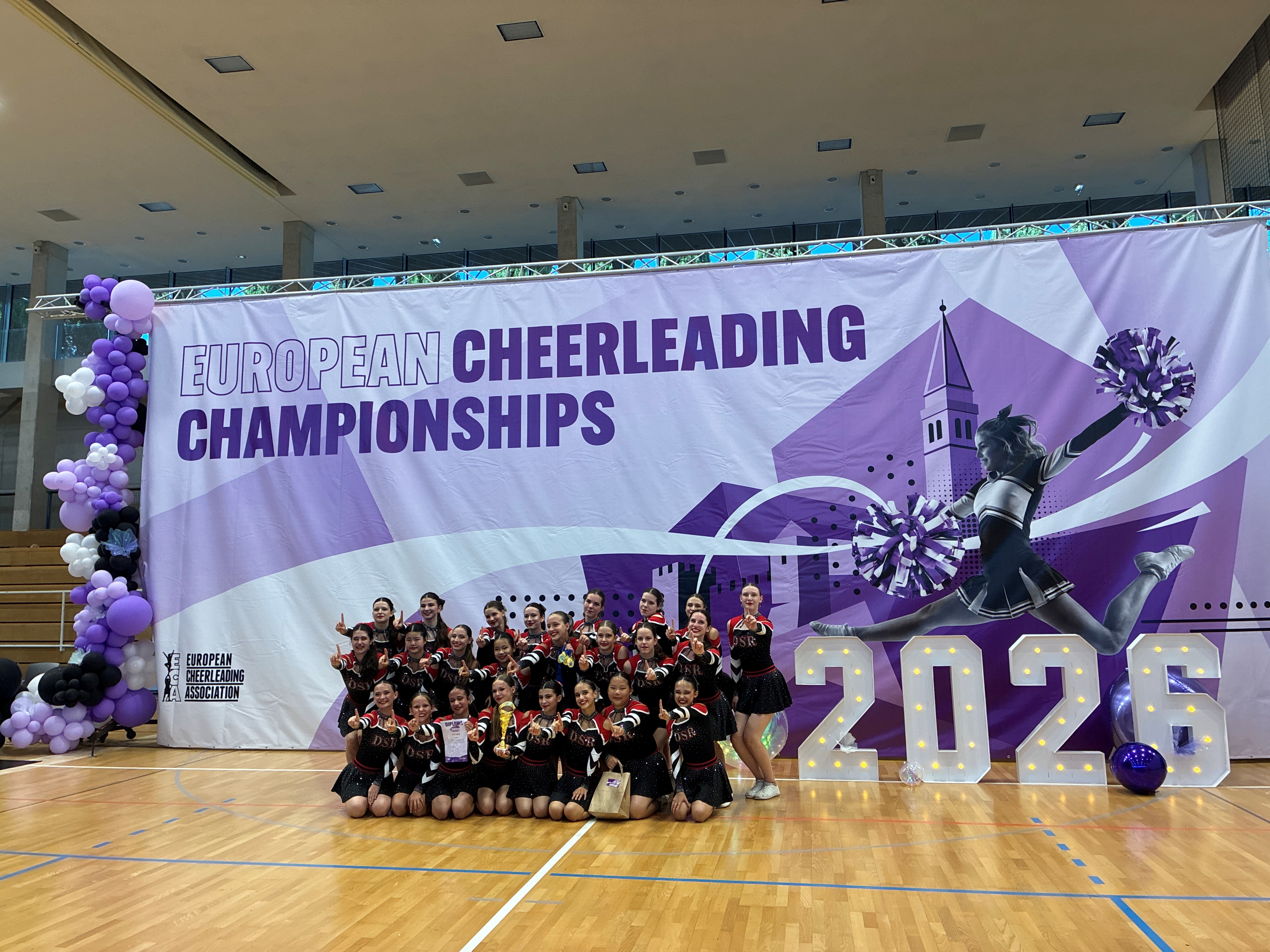 Cheerleading | Erfolgreiche EM für die Dancing Shoes