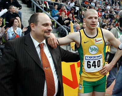 Jürgen Scholz mit Tobias Unger. | Foto: Pressefoto Baumann